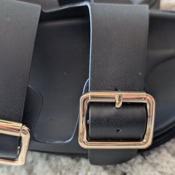 Banana Republic Vegan Leather Black & Gold Slide Sandals - Picture 6 of 7